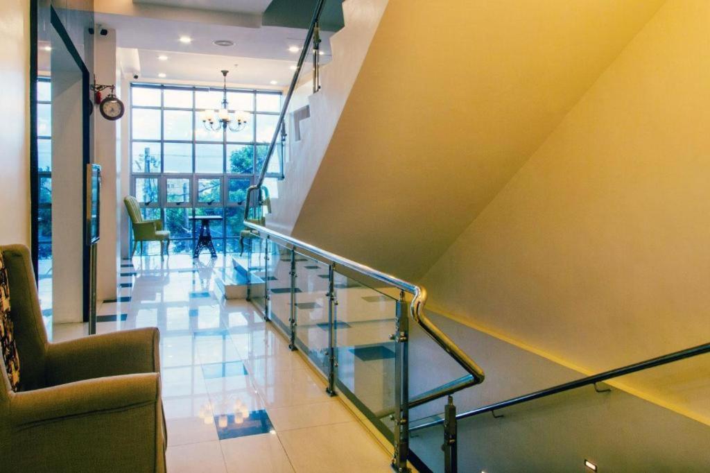 Facade Hotel Tabaco Luaran gambar